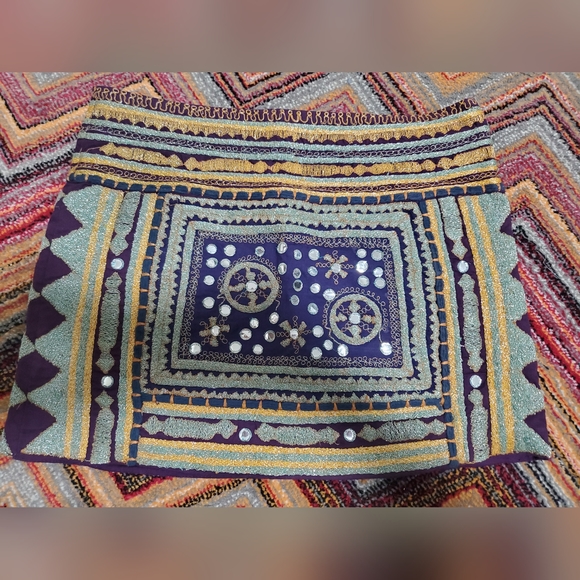 Zara Embroidered Skirt - Picture 2 of 3